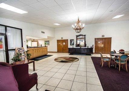 Rodeway Inn & Conference Center أورانج بارك المظهر الخارجي الصورة