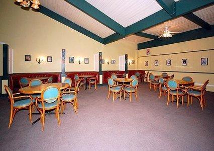 Rodeway Inn & Conference Center أورانج بارك المظهر الخارجي الصورة